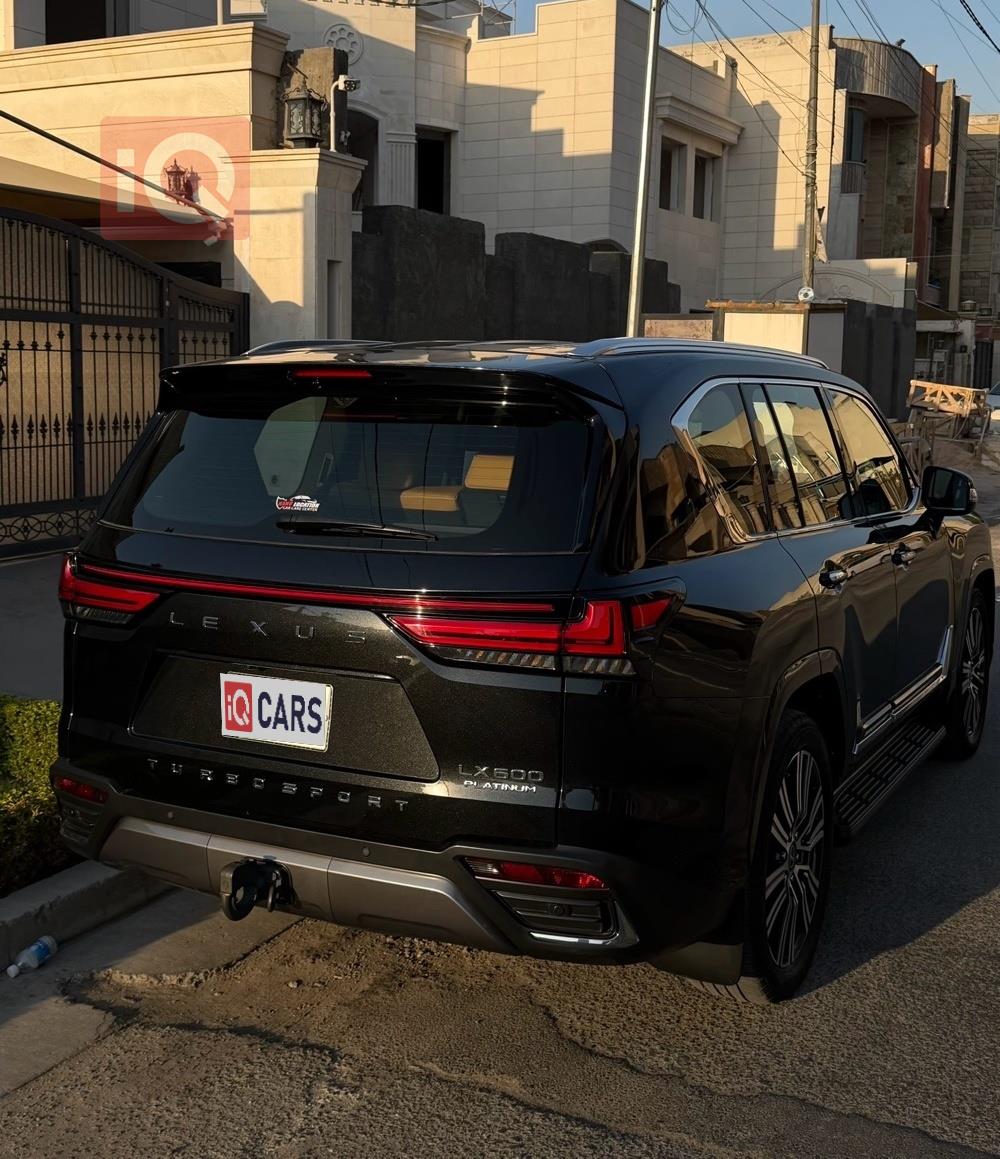 Lexus LX